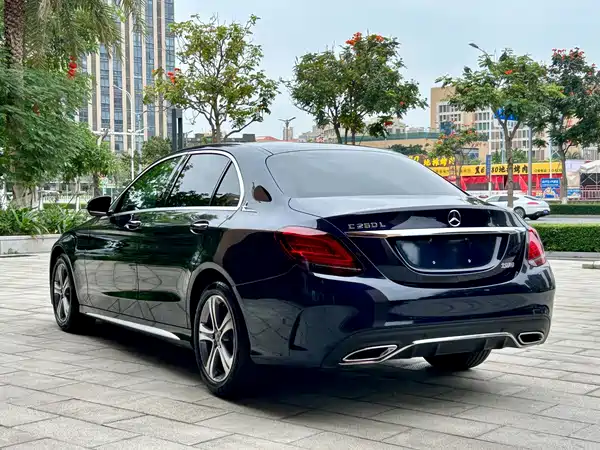 Mercedes-Benz C-Class 2020