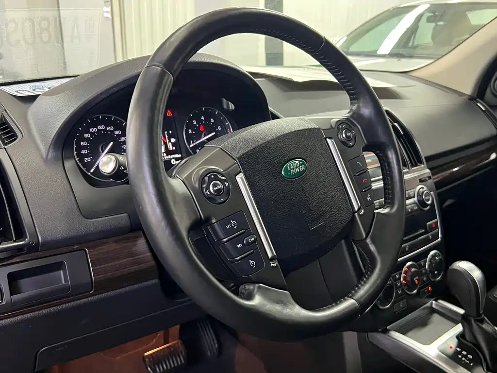 Land Rover Freelander 2 2014 — фото 13