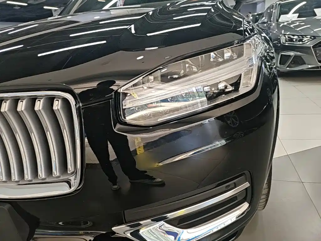 Volvo XC90 2024 — фото 18