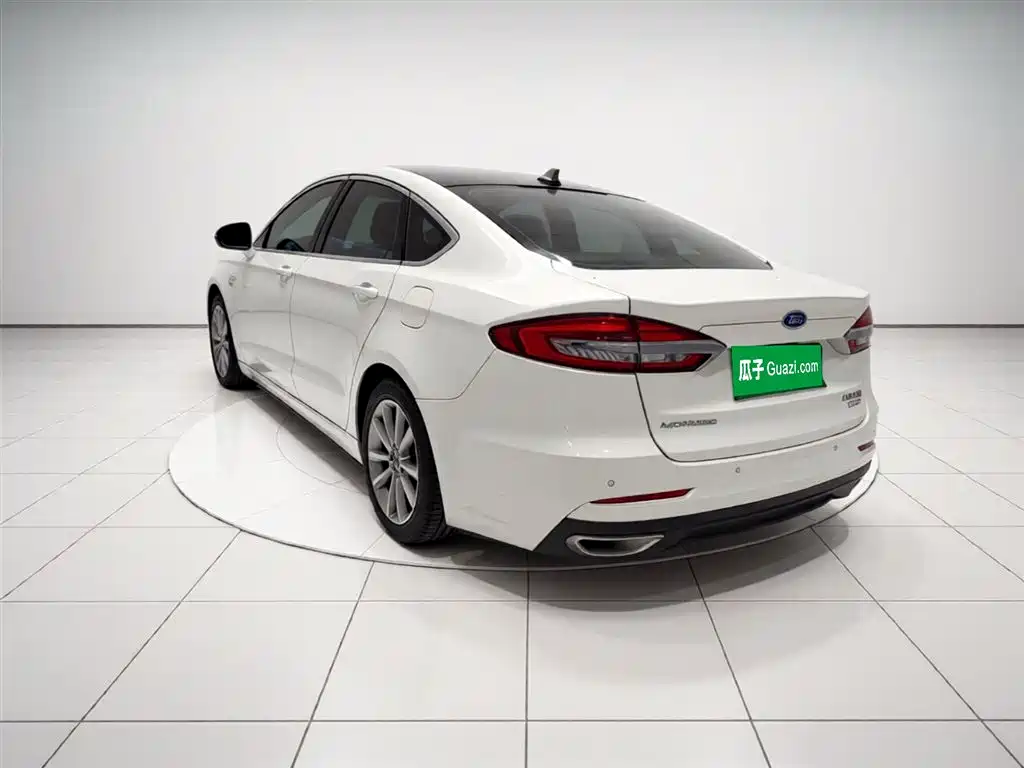 Ford Mondeo 2021 — фото 25