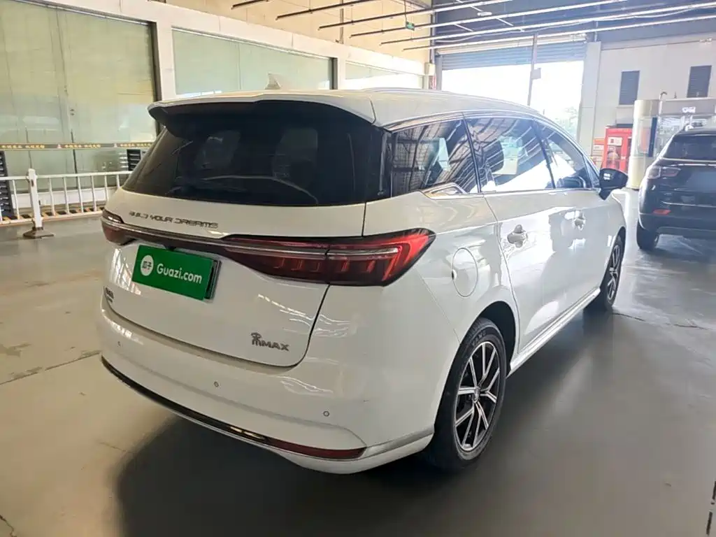 BYD Song MAX New Energy 2022 — фото 7