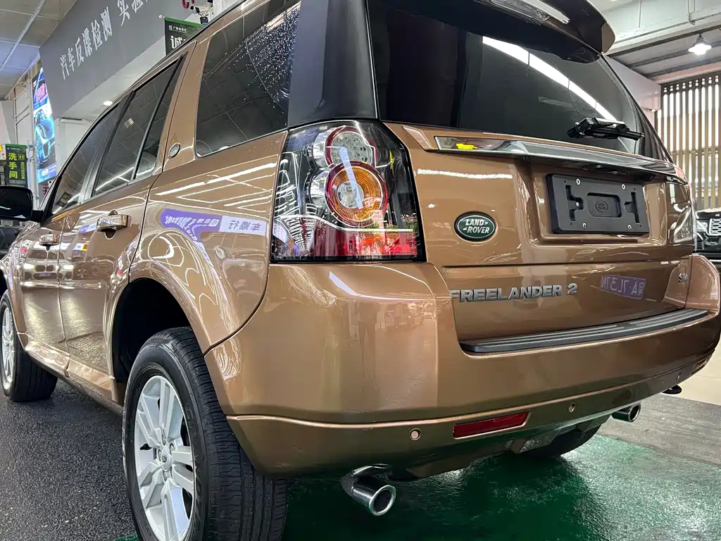Land Rover Freelander 2 2014 — фото 17