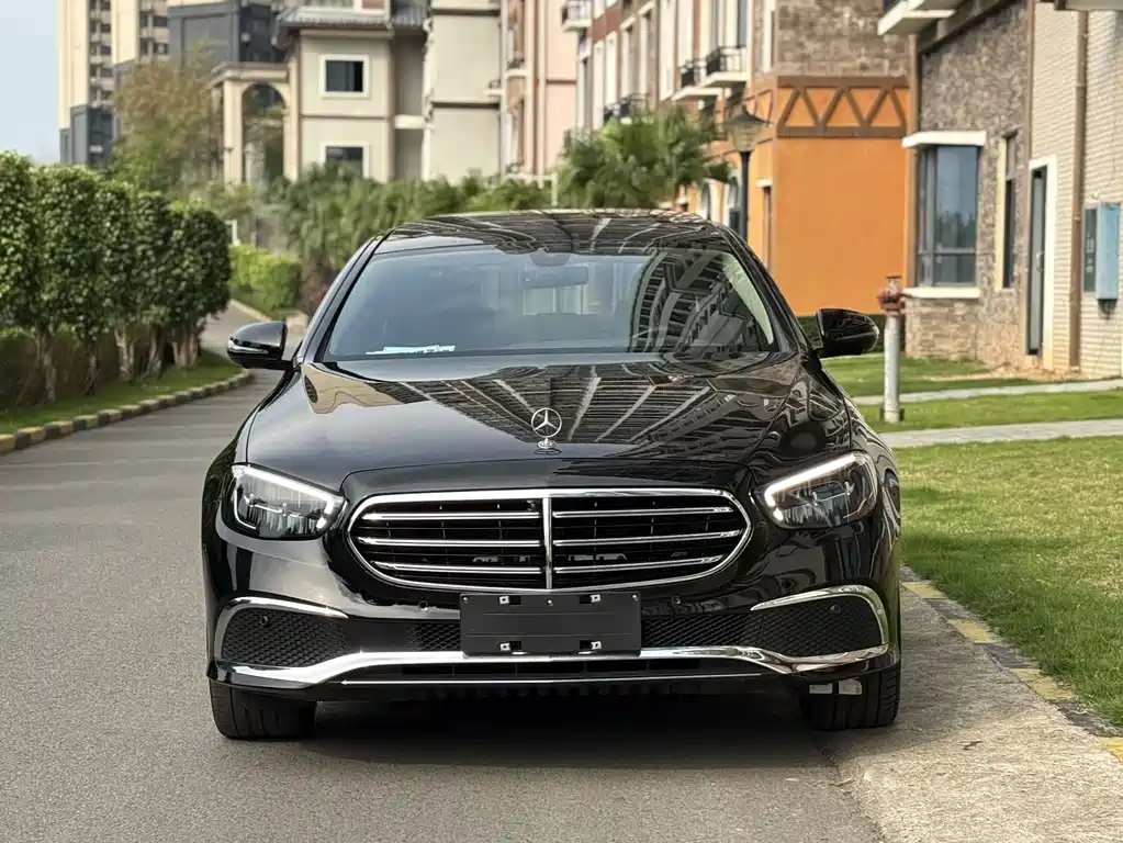 Mercedes-Benz E-Class 2022 — фото 2