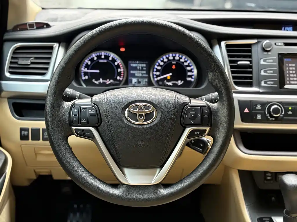 Toyota Highlander 2019 — фото 7