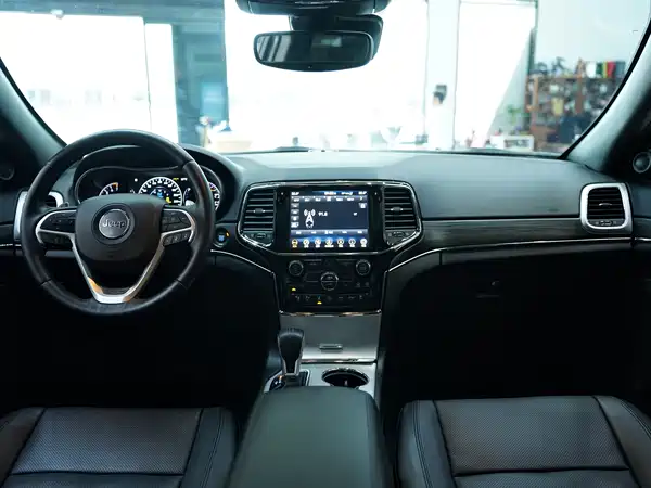 Jeep Grand Cherokee 2020