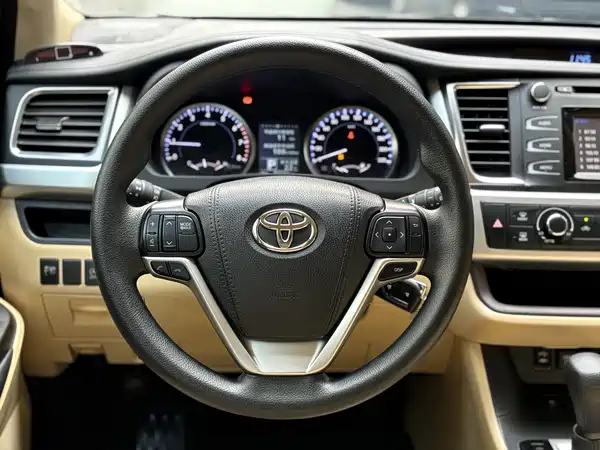 Toyota Highlander 2019