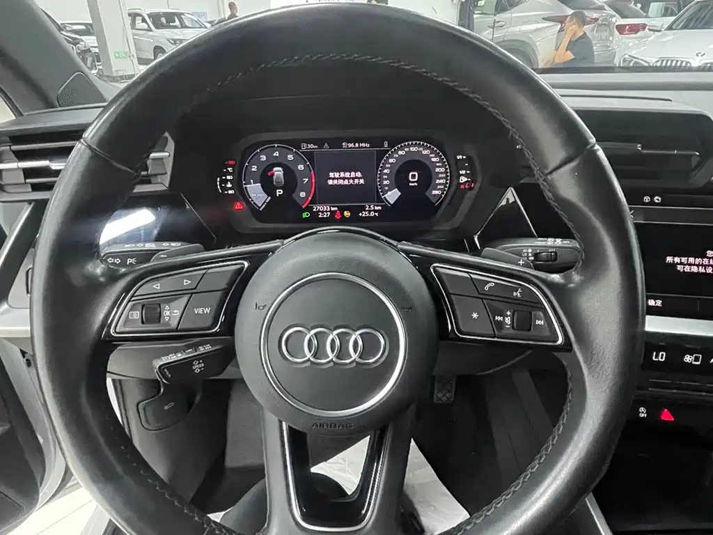 Audi A3 2023 — фото 20