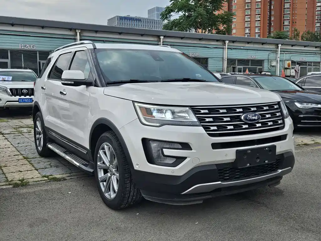 Ford Explorer 2018 — фото 2