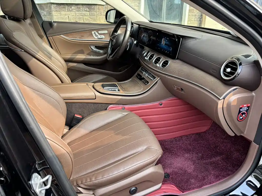 Mercedes-Benz E-Class 2022 — фото 11