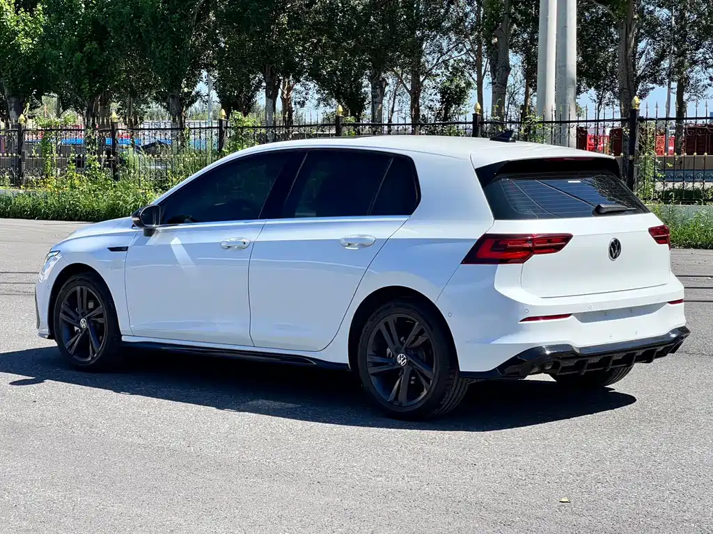 Volkswagen Golf 2022