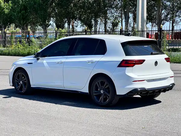 Volkswagen Golf 2022