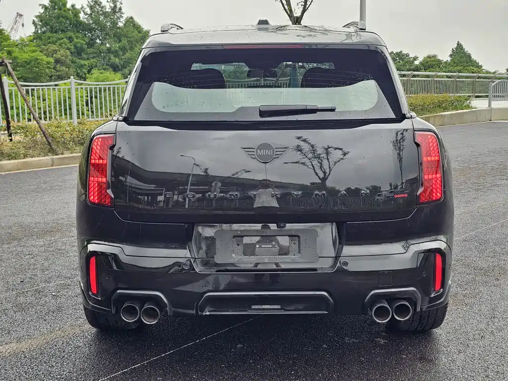 MINI JCW Countryman 2024 — фото 15