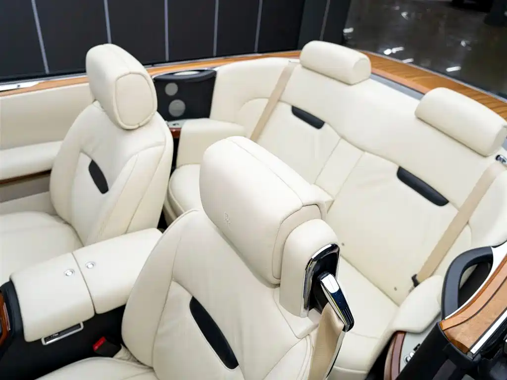 Rolls-Royce Phantom 2009 — фото 11
