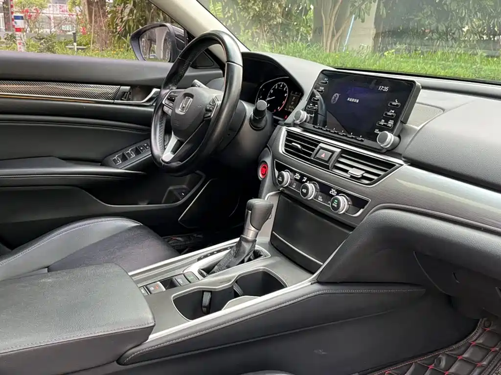 Honda Accord 2021 — фото 16