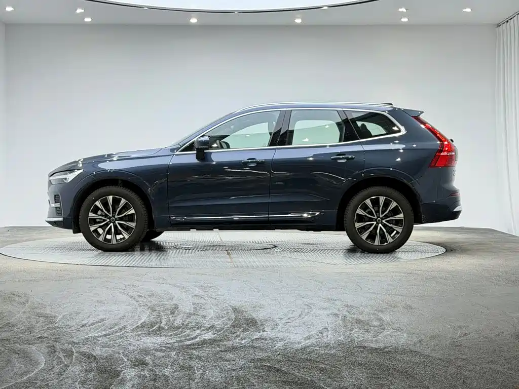 Volvo XC60 2024 — фото 4