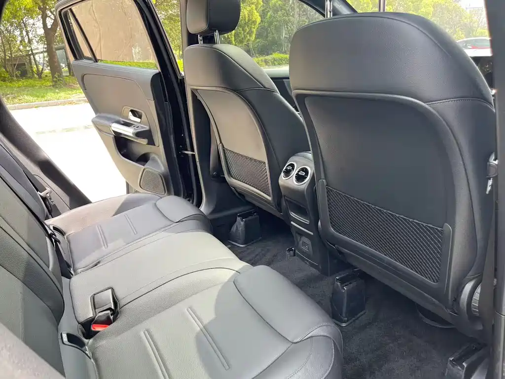 Mercedes-Benz GLA 2023 — фото 13