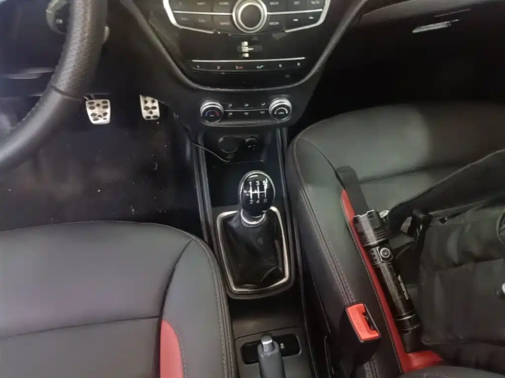 Haval H1 2016 — фото 14
