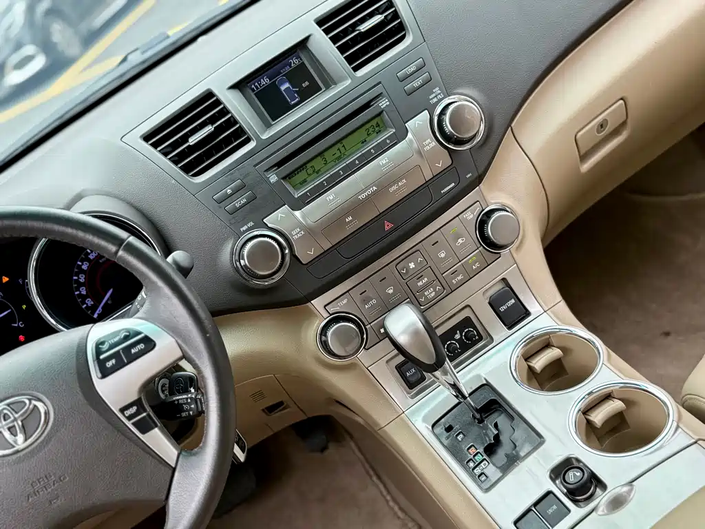 Toyota Highlander 2014 — фото 22
