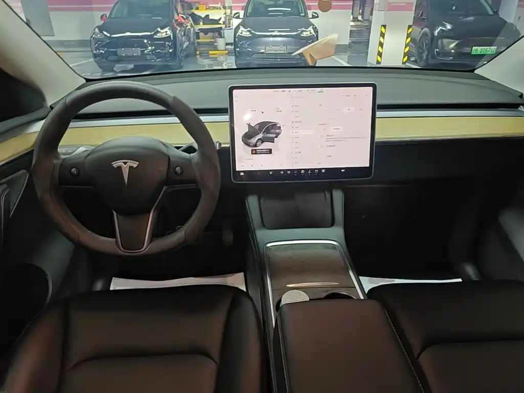 Tesla Model Y 2022 — фото 10