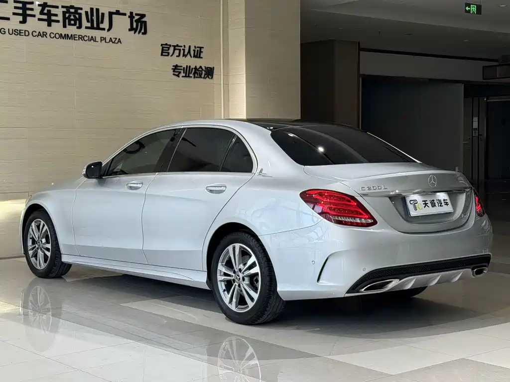 Mercedes-Benz C-Class 2018 — фото 21