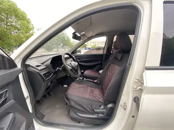 Wuling Hongguang 2021