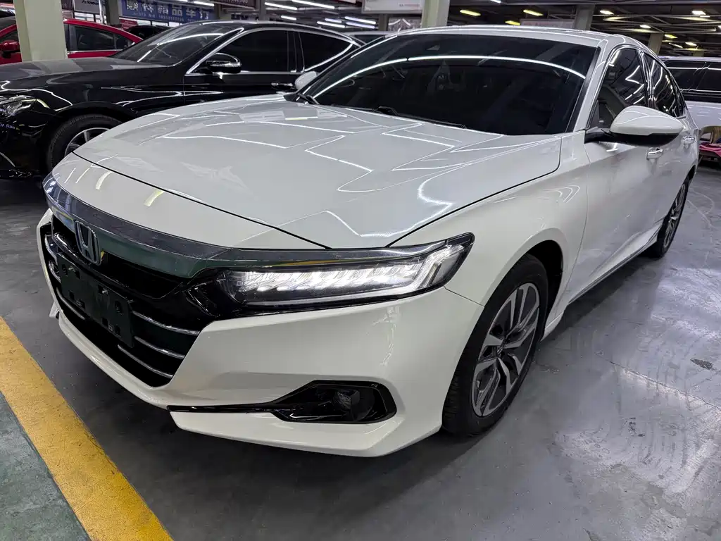 Honda Accord 2022 — фото 1