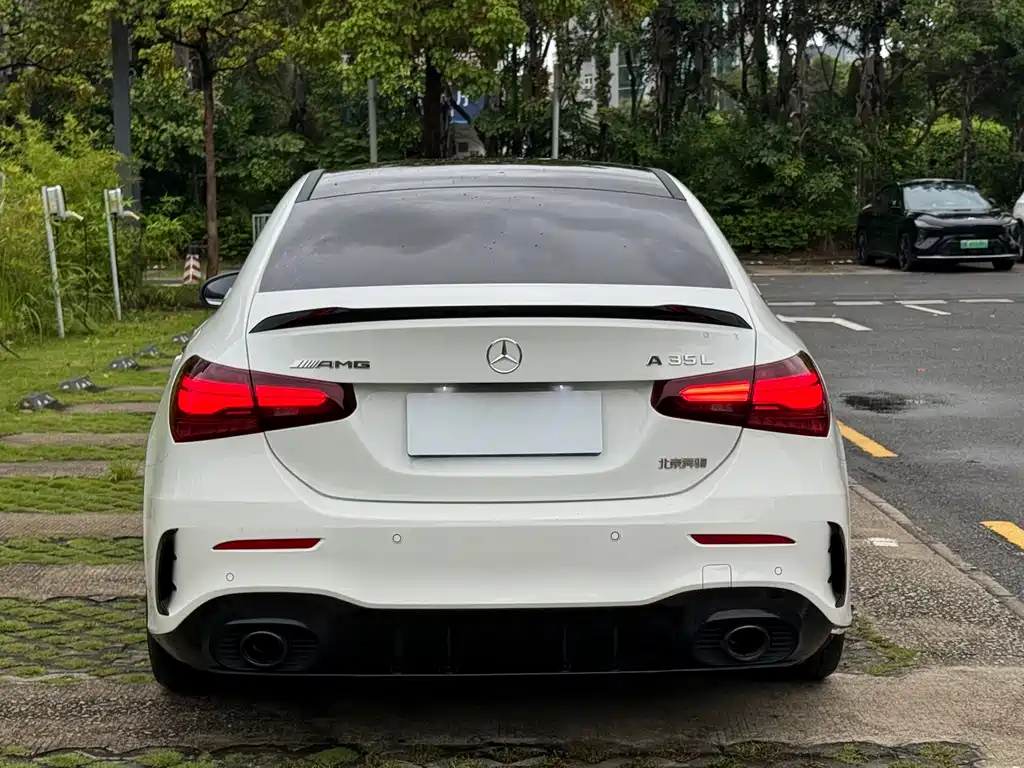 Mercedes-Benz A-Class AMG 2024 — фото 8