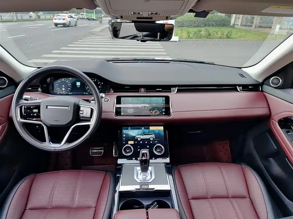 Land Rover Evoque 2022 — фото 10