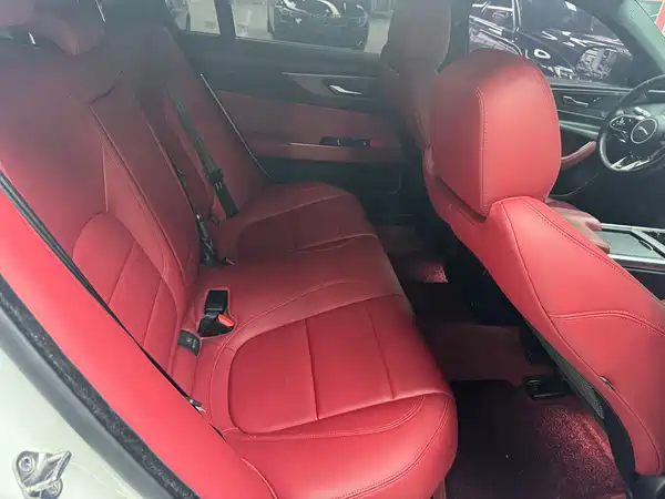 Jaguar XEL 2021
