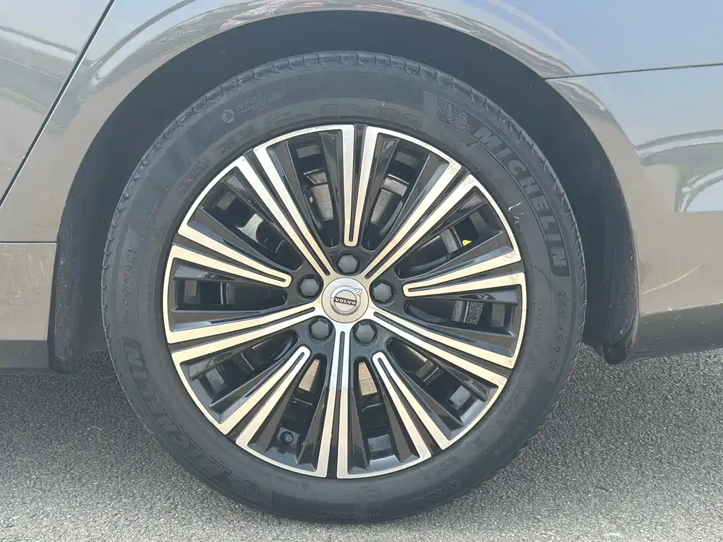 Volvo S90 2021 — фото 22