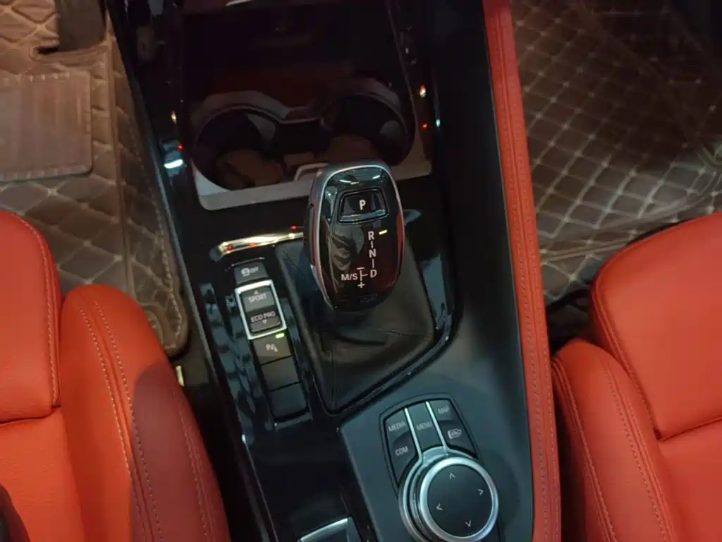 BMW X2 2022 — фото 14