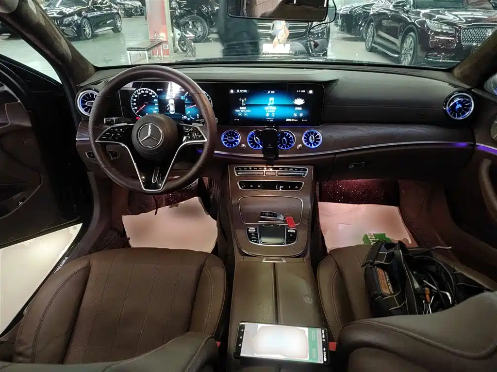 Mercedes-Benz E-Class 2020 — фото 10