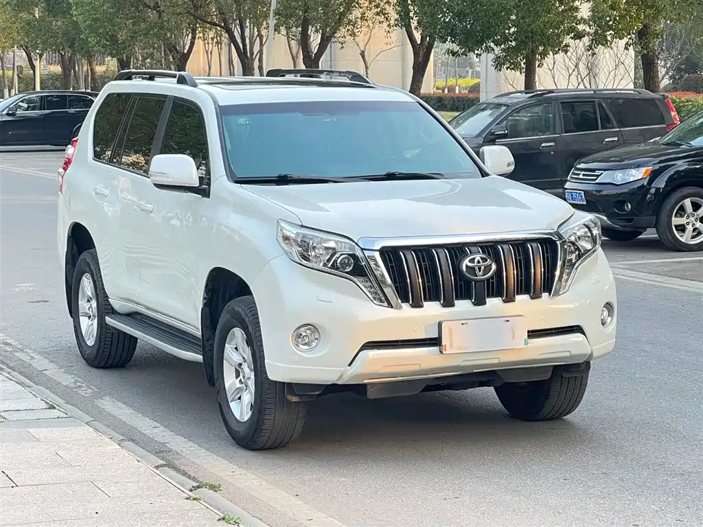 Toyota Prado 2016 — фото 4