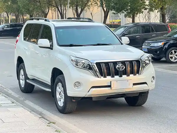 Toyota Prado 2016