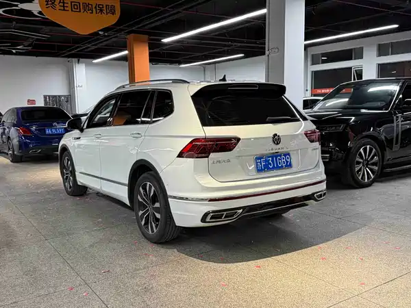 Volkswagen Tiguan L 2023