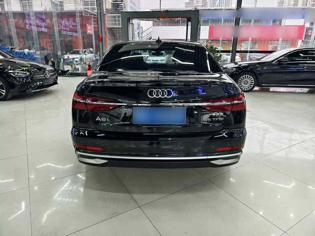 Audi A6L 2023