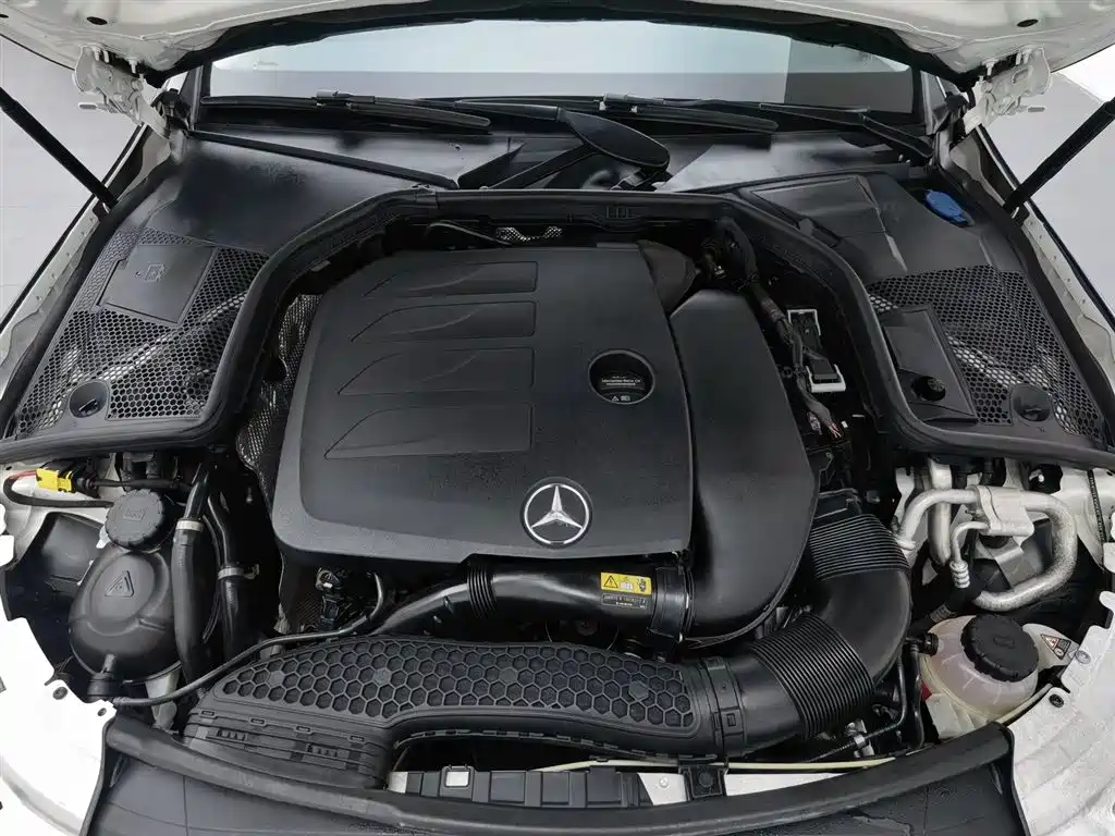 Mercedes-Benz C-Class 2019 — фото 6