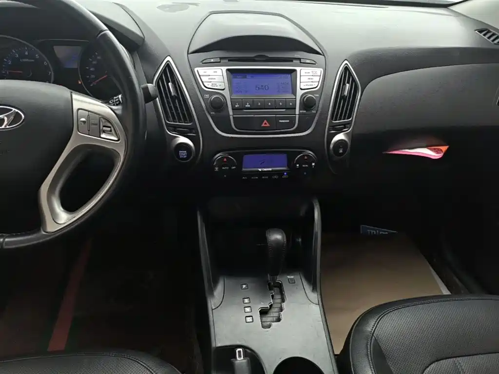 Hyundai ix35 2016 — фото 13
