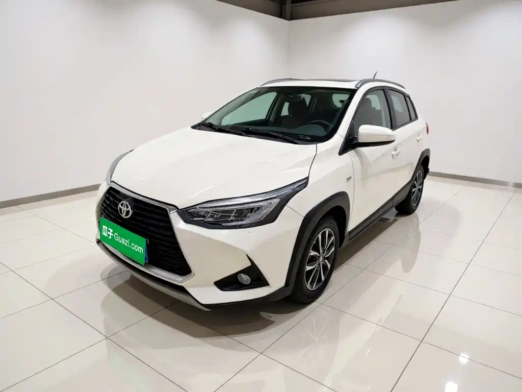 Toyota Yaris L 2021