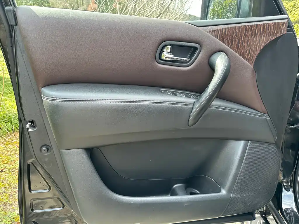 Nissan Patrol 2018 — фото 11