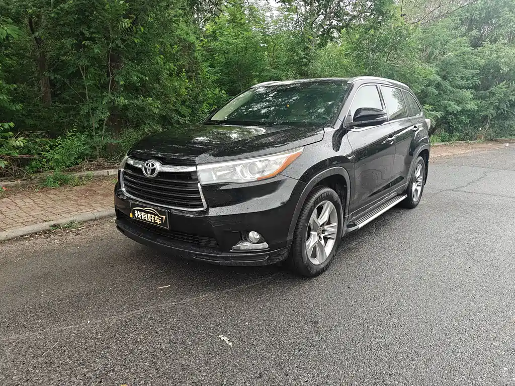 Toyota Highlander 2015 — фото 1