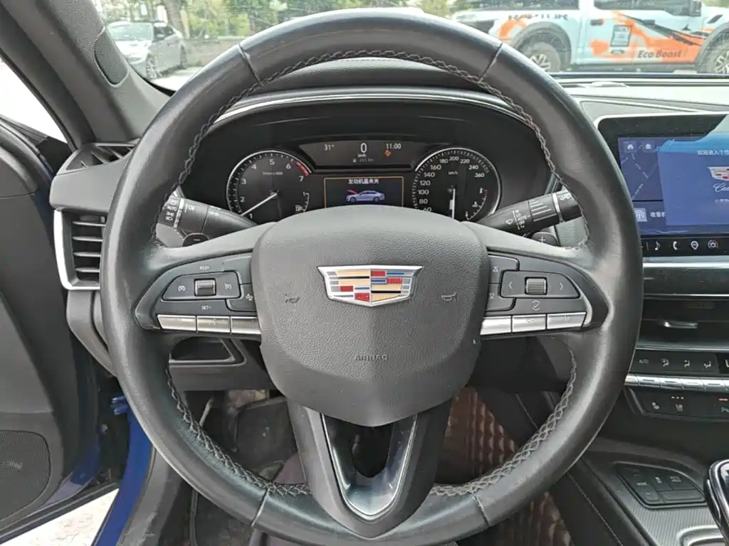 Cadillac CT5 2022 — фото 11
