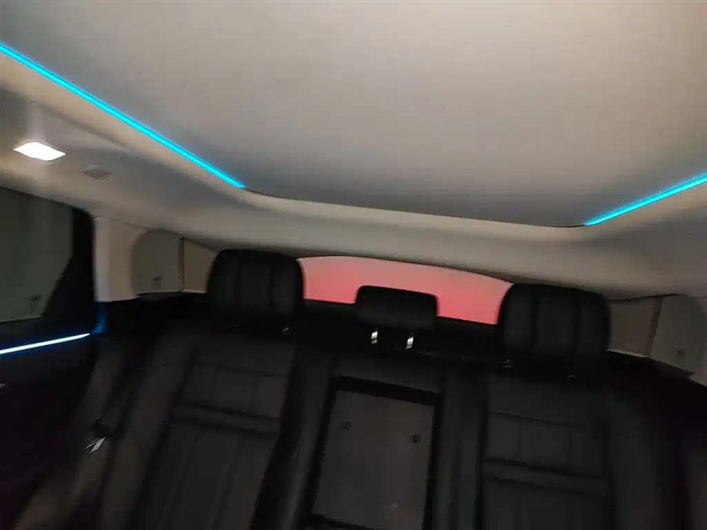 Land Rover Evoque 2021 — фото 18