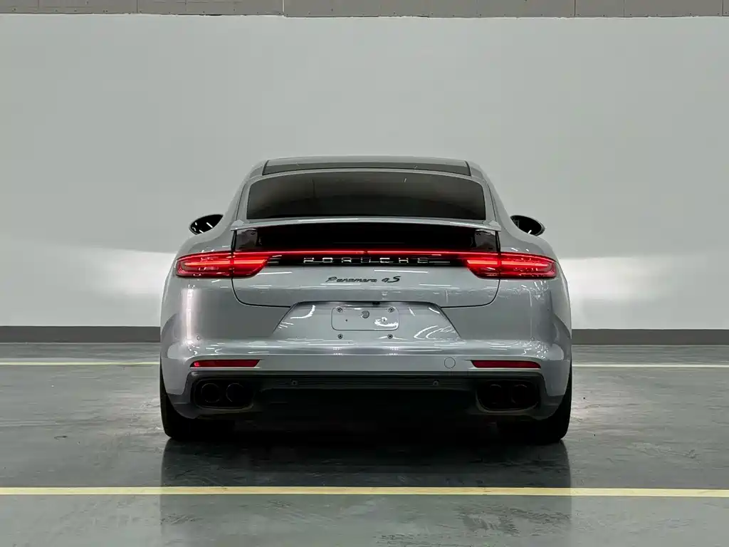 Porsche Panamera 2017 — фото 8