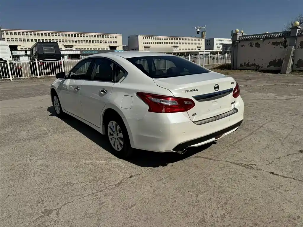 Nissan Teana 2017 — фото 10