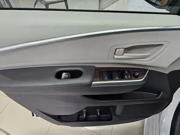 Toyota Sienna 2023