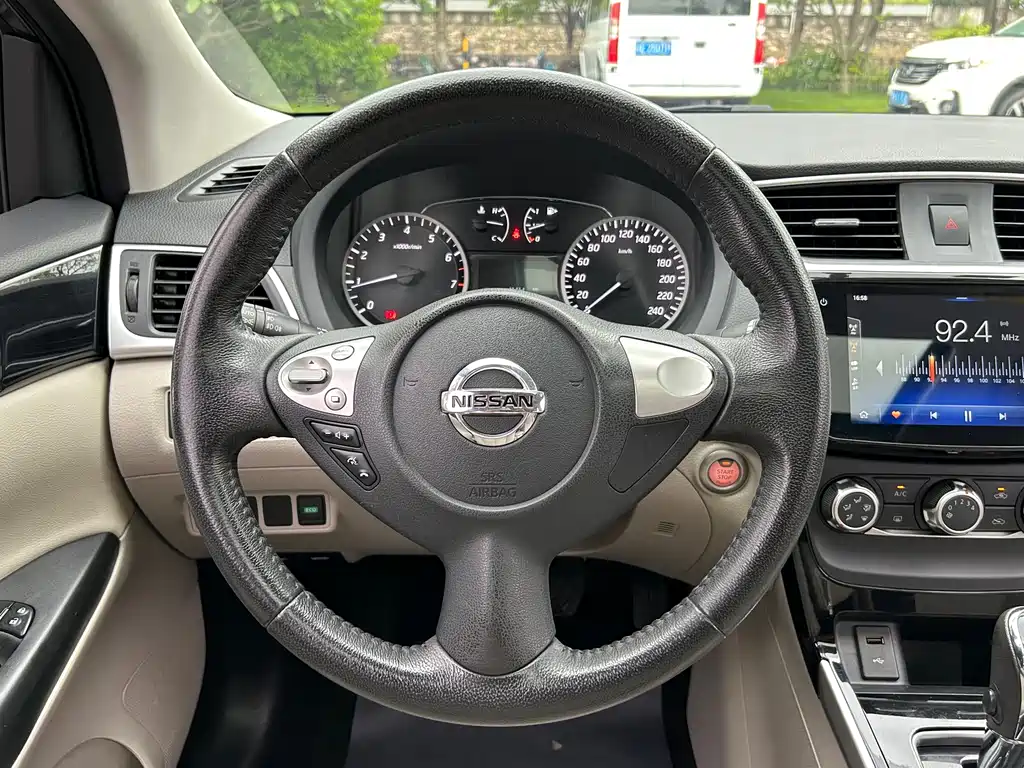 Nissan Sylphy 2019 — фото 14