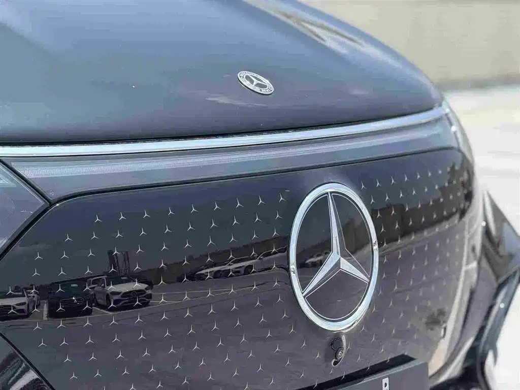 Mercedes-Benz EQS SUV 2026 — фото 21