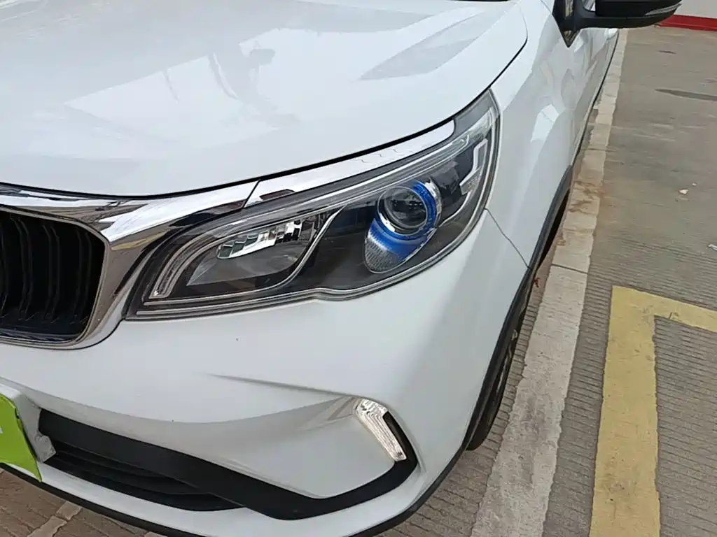 Geely Vision X3 2021 — фото 24