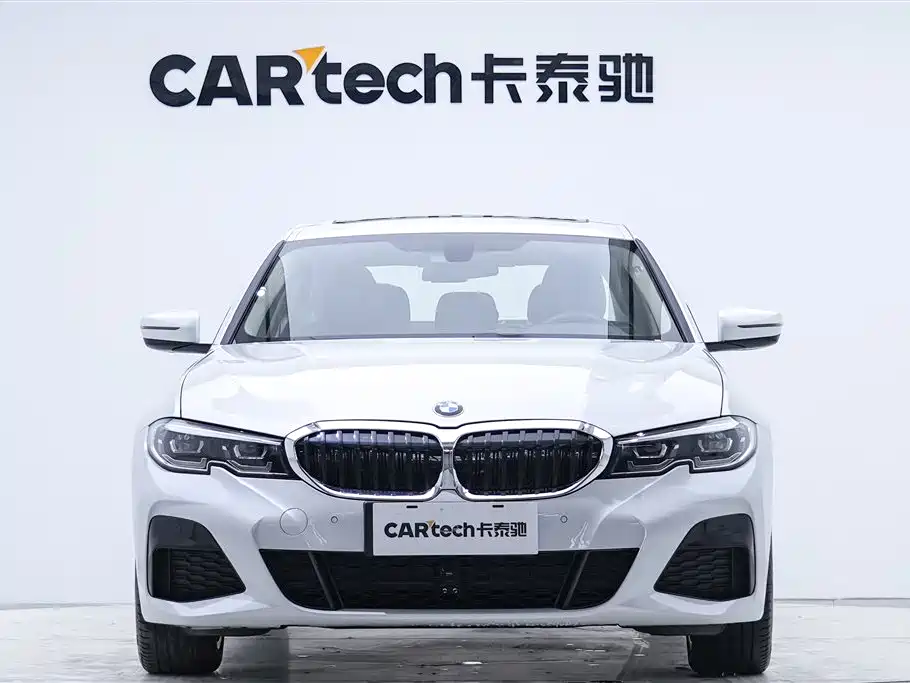 BMW 3 Series 2021
